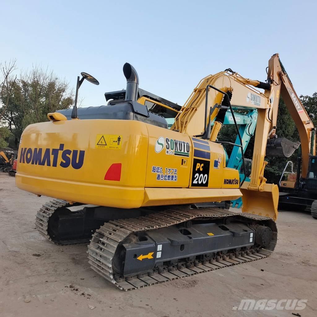 Komatsu PC 200-8 Гусеничні екскаватори