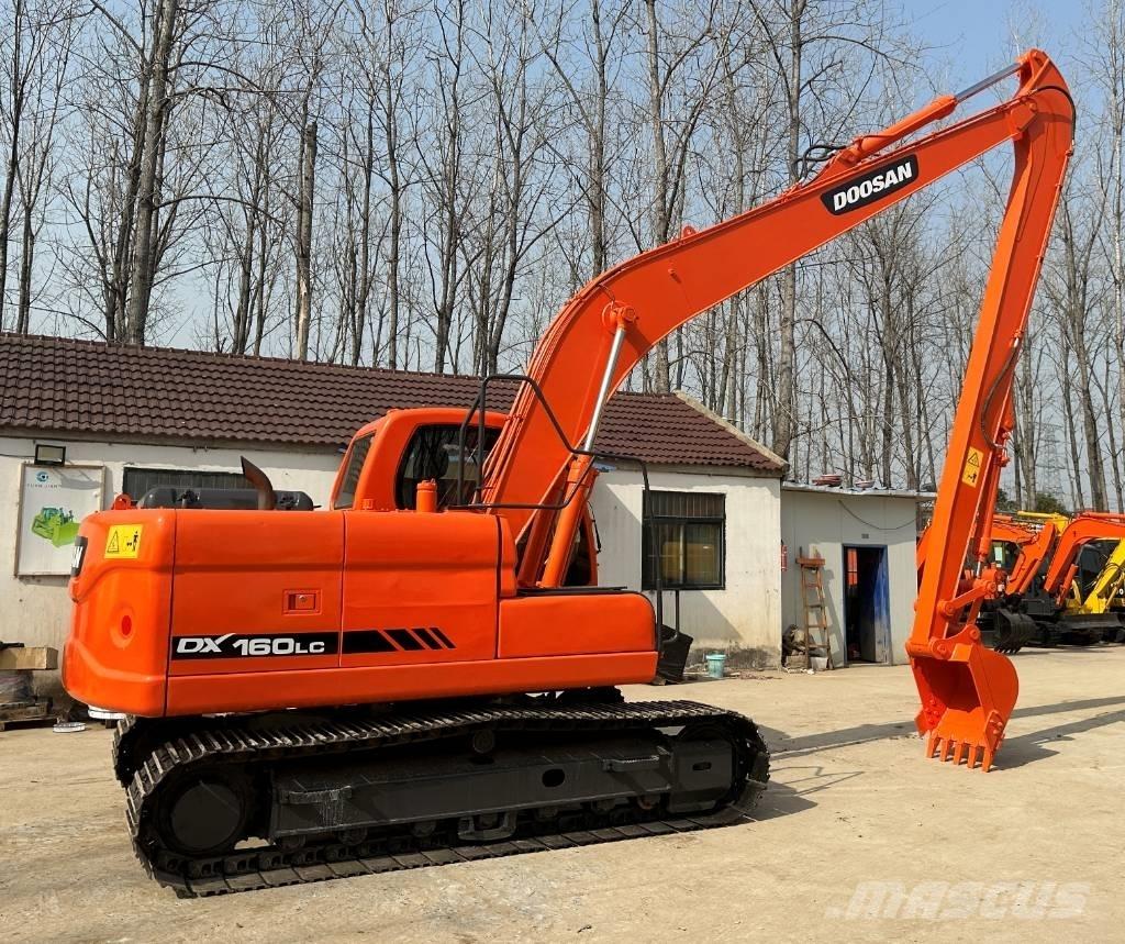 Doosan DX160LC Гусеничні екскаватори