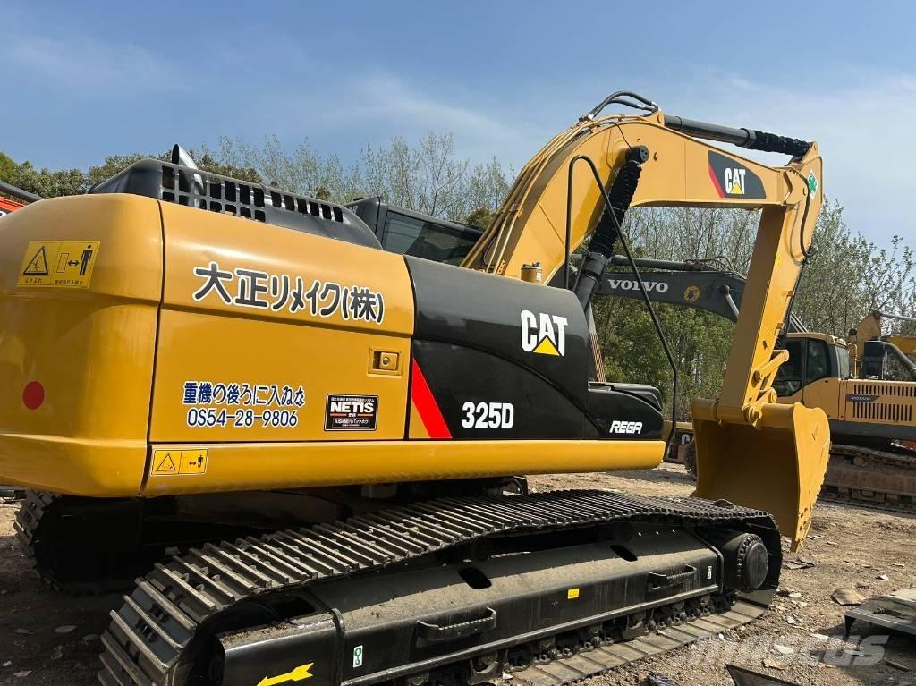 CAT 325 D Середні екскаватори 7т. - 12т.