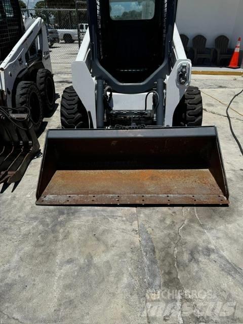 Bobcat S570 Міні-навантажувачі