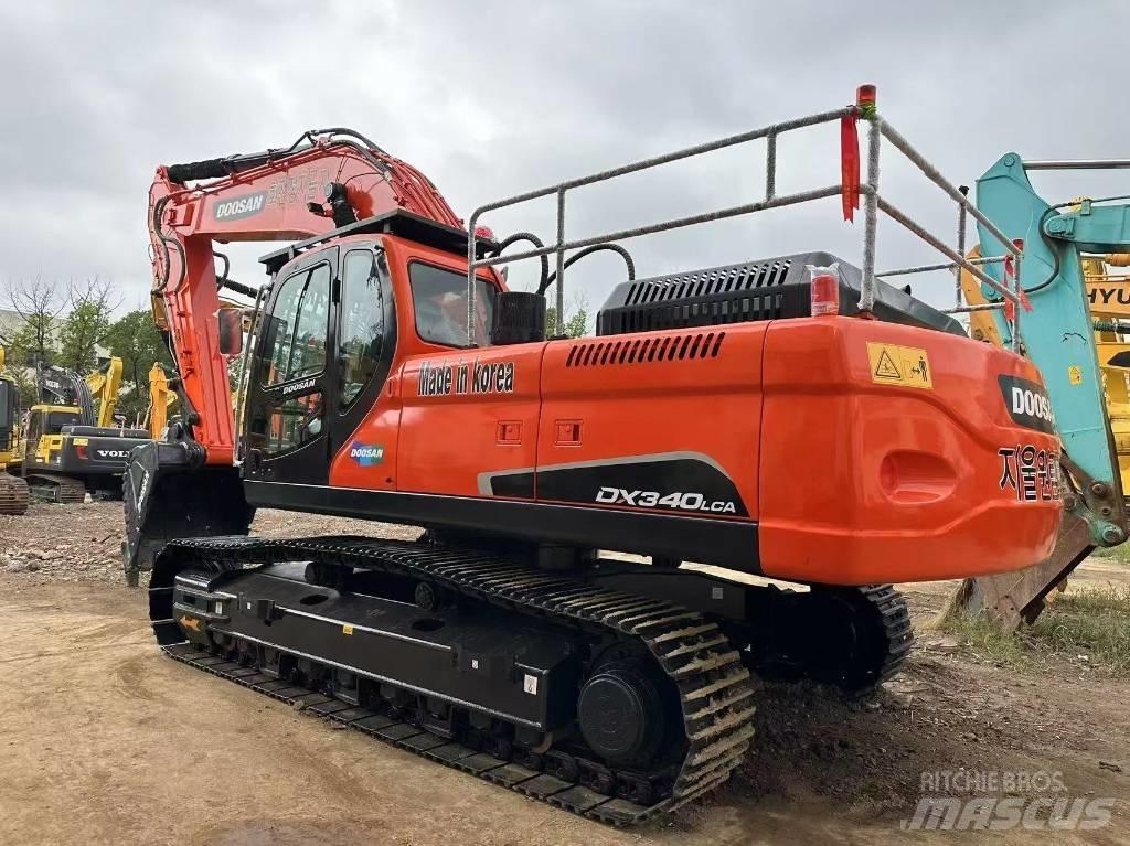 Doosan DX 340 LCA Гусеничні екскаватори