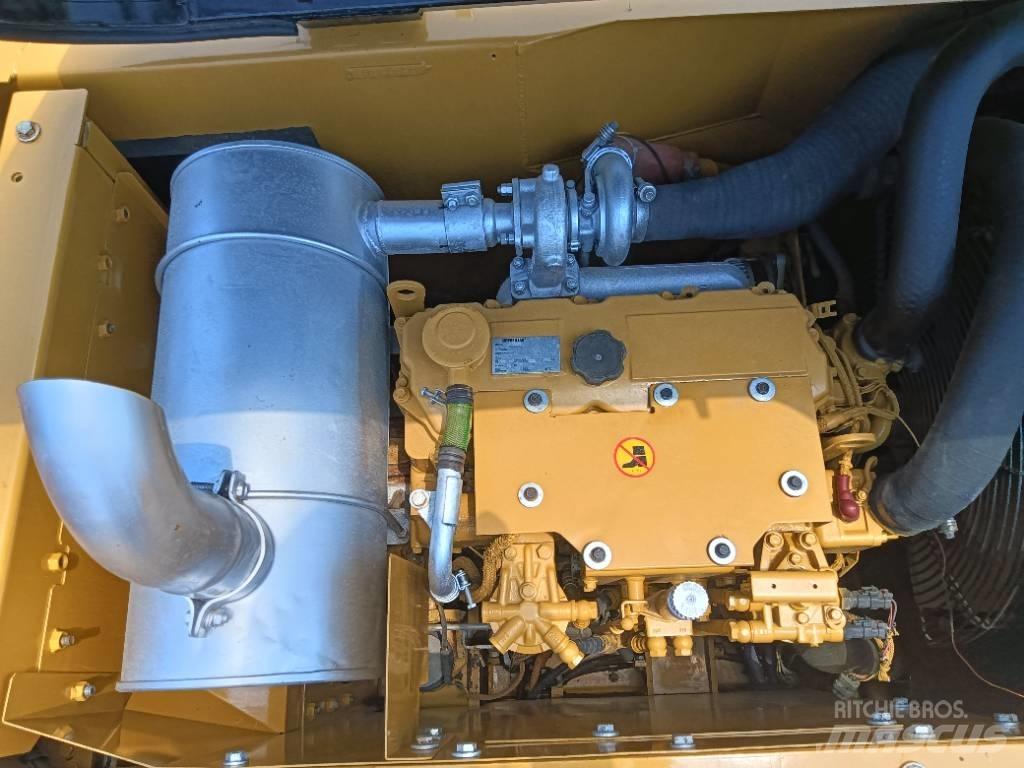 CAT 315D2GC Середні екскаватори 7т. - 12т.