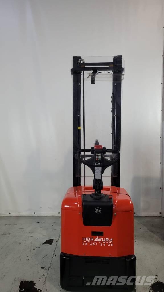 BT SPE 125 Самохідні електроштабелери