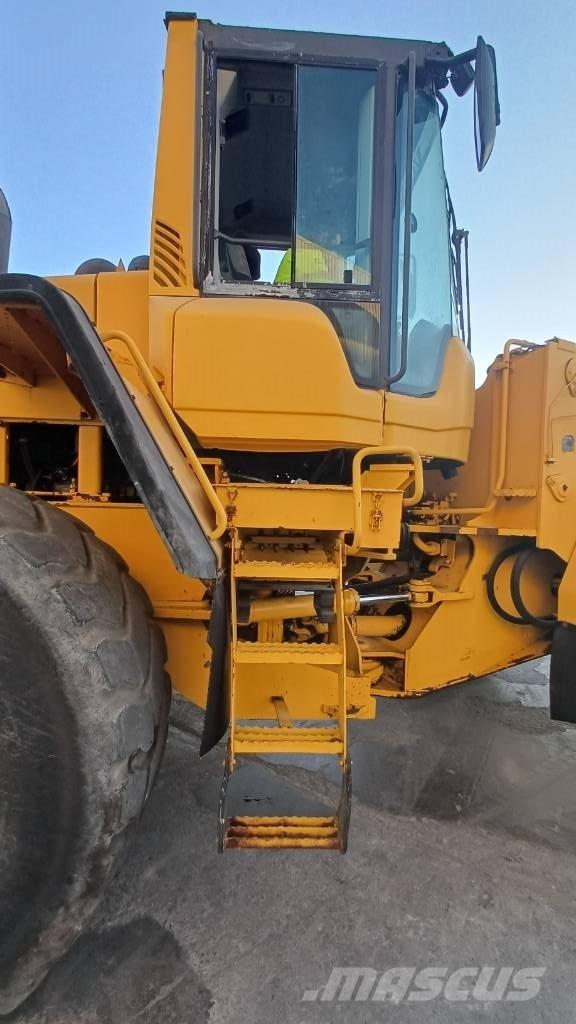 Volvo L 150 F Фронтальні навантажувачі