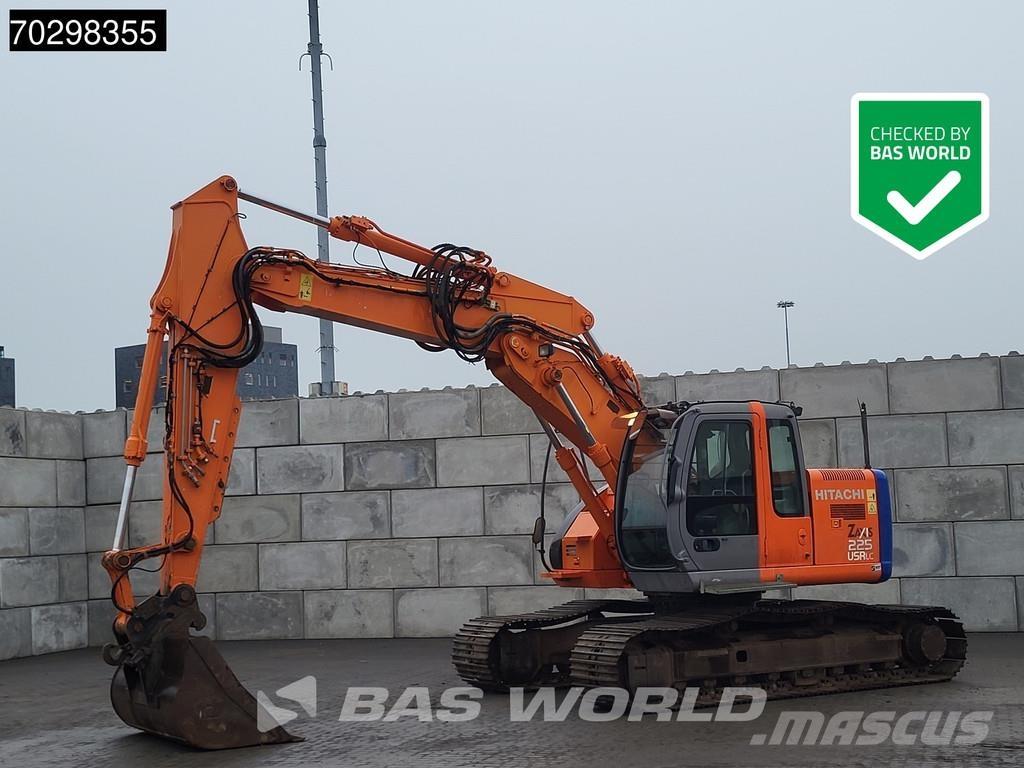 Hitachi ZX225 USR Гусеничні екскаватори