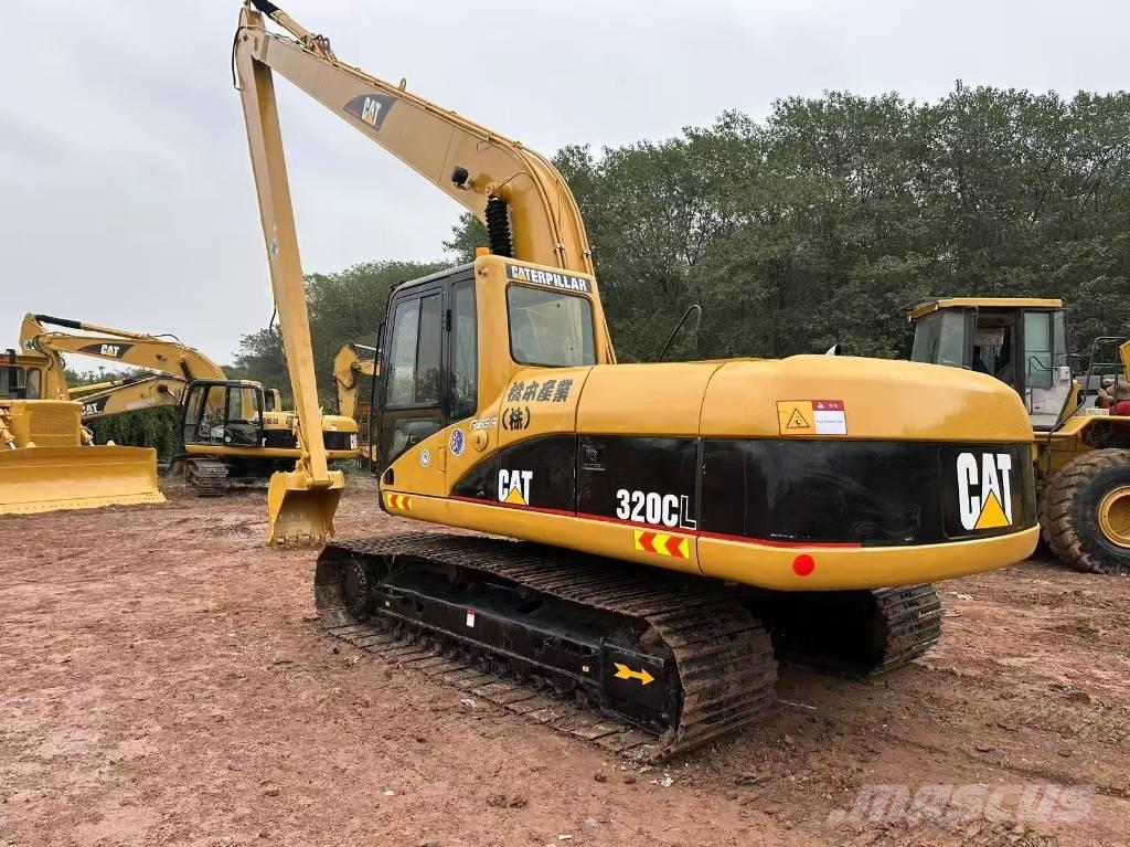 CAT 320 C L Екскаватори з великим вилітом