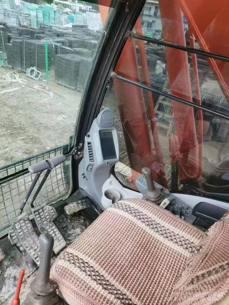 Hitachi ZX 360 LC Гусеничні екскаватори