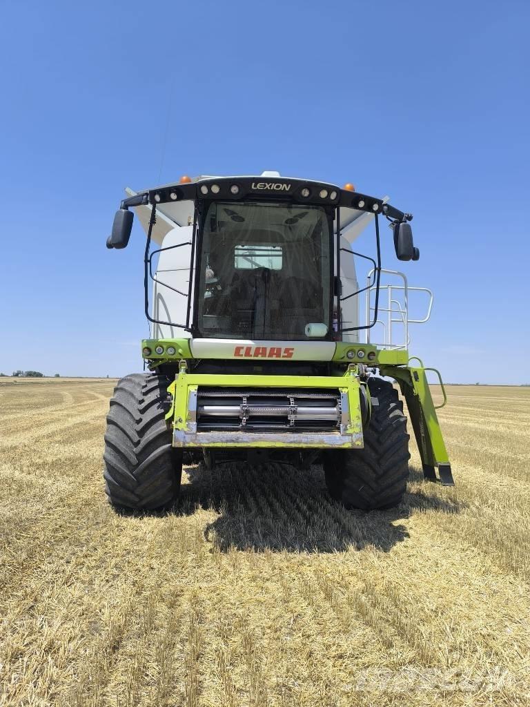 CLAAS Lexion 770 Зернозбиральні комбайни