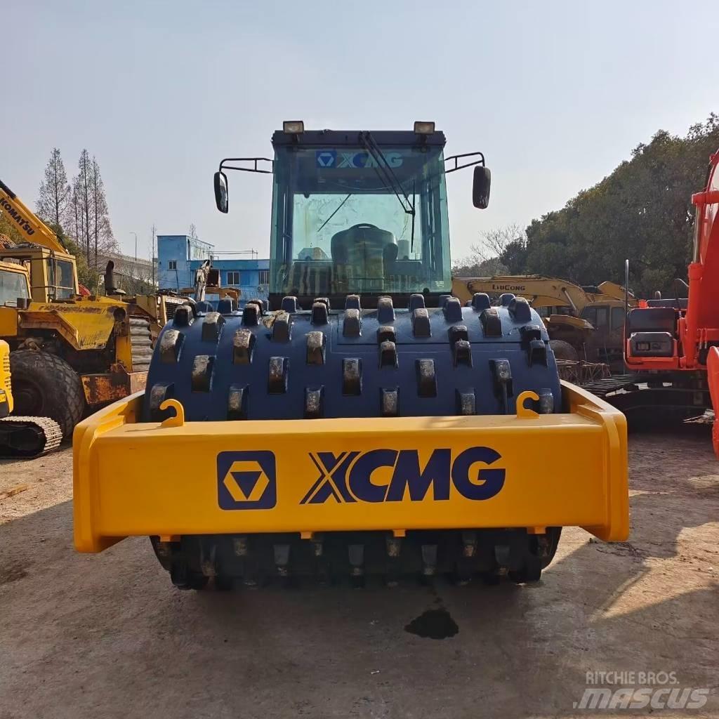 XCMG XS 223 J Грунтові котки