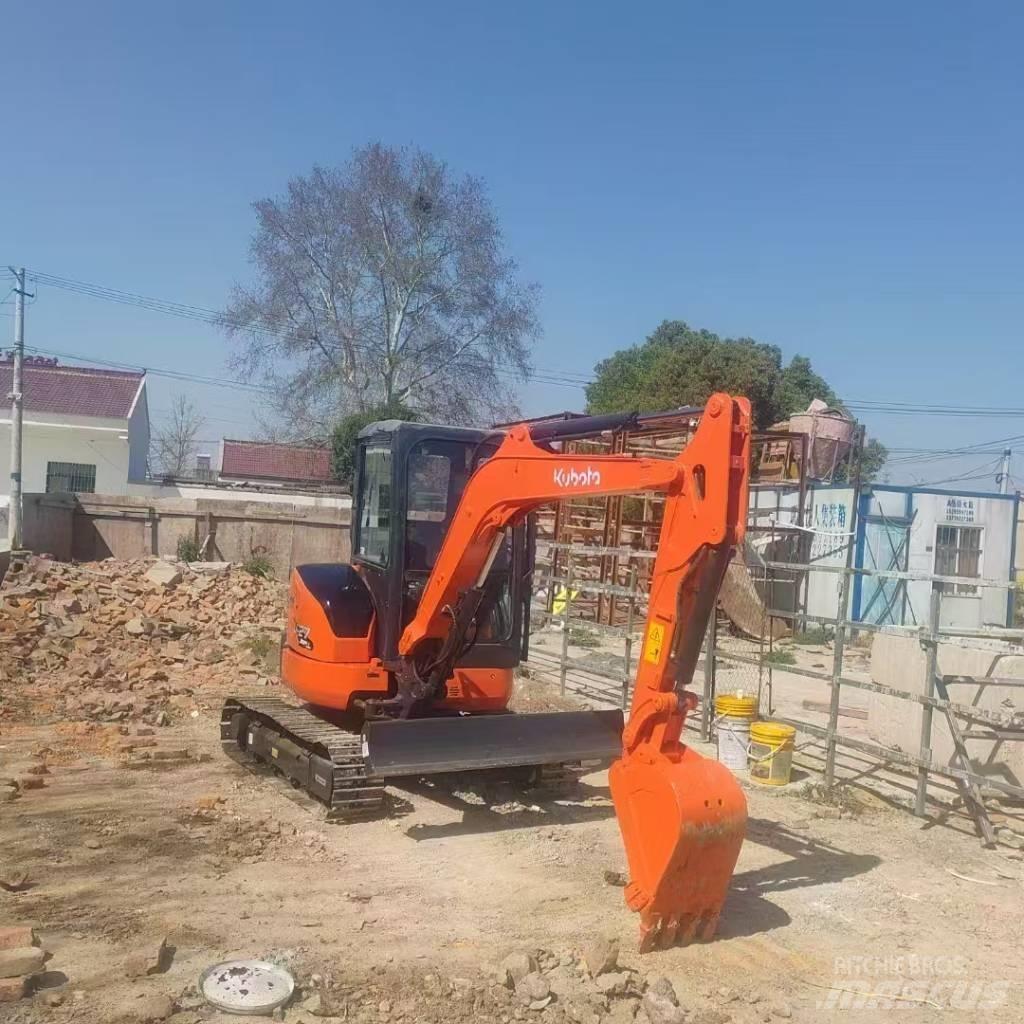 Kubota U 27 Міні-екскаватори < 7т