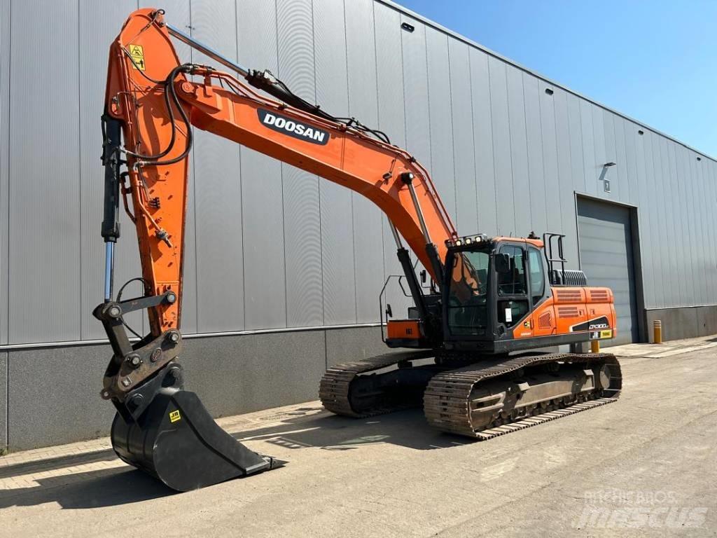 Doosan DX 300 LC-5 Гусеничні екскаватори