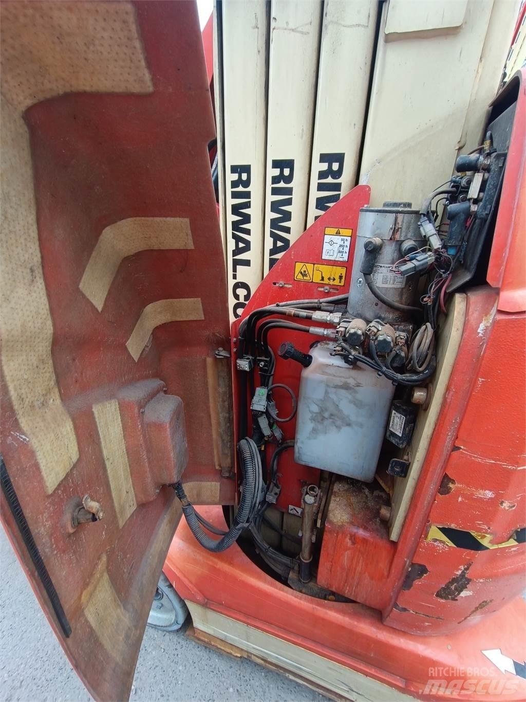 JLG T10E Інші підйомники і платформи