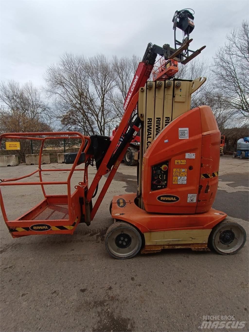JLG T10E Інші підйомники і платформи