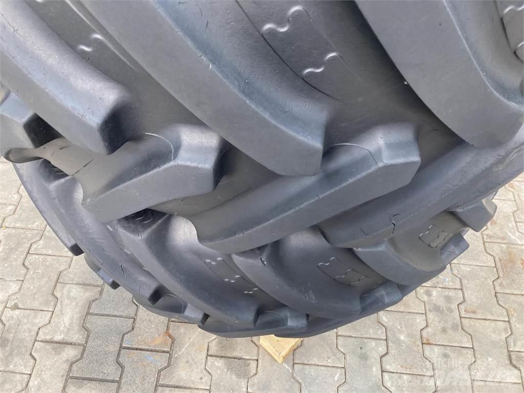 BKT 600/65R30 Колеса