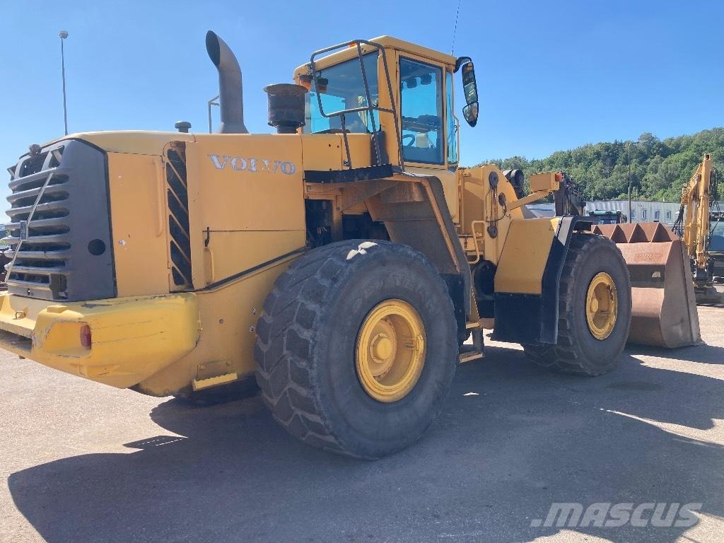 Volvo L 180 E Фронтальні навантажувачі