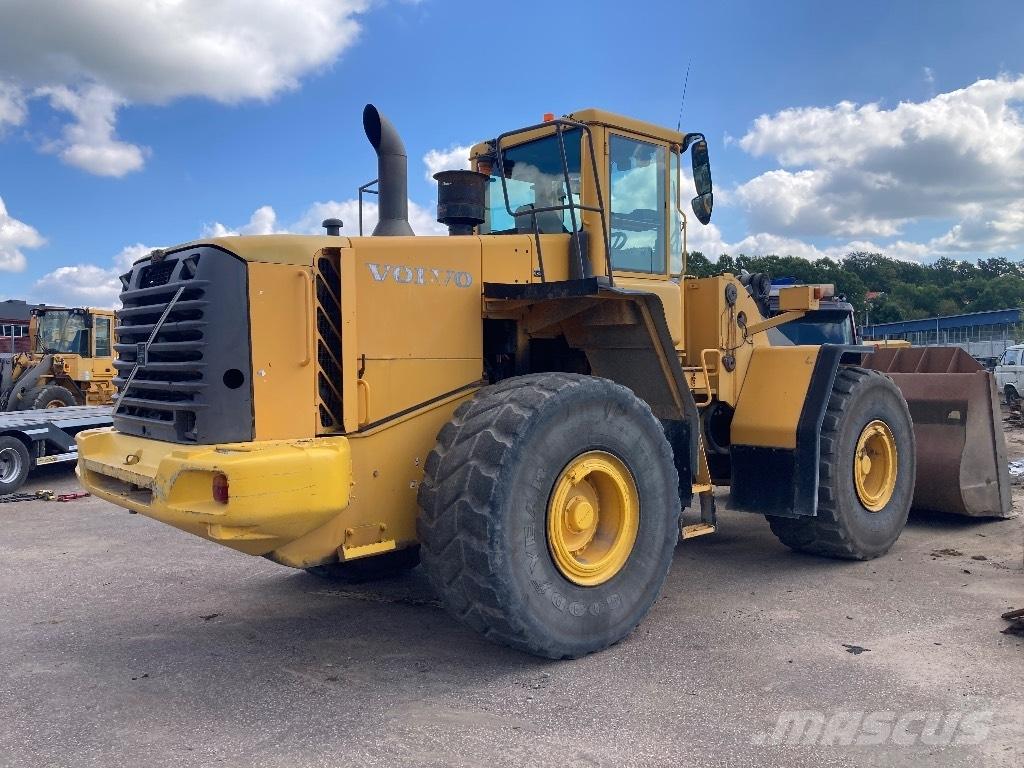 Volvo L 180 E Фронтальні навантажувачі