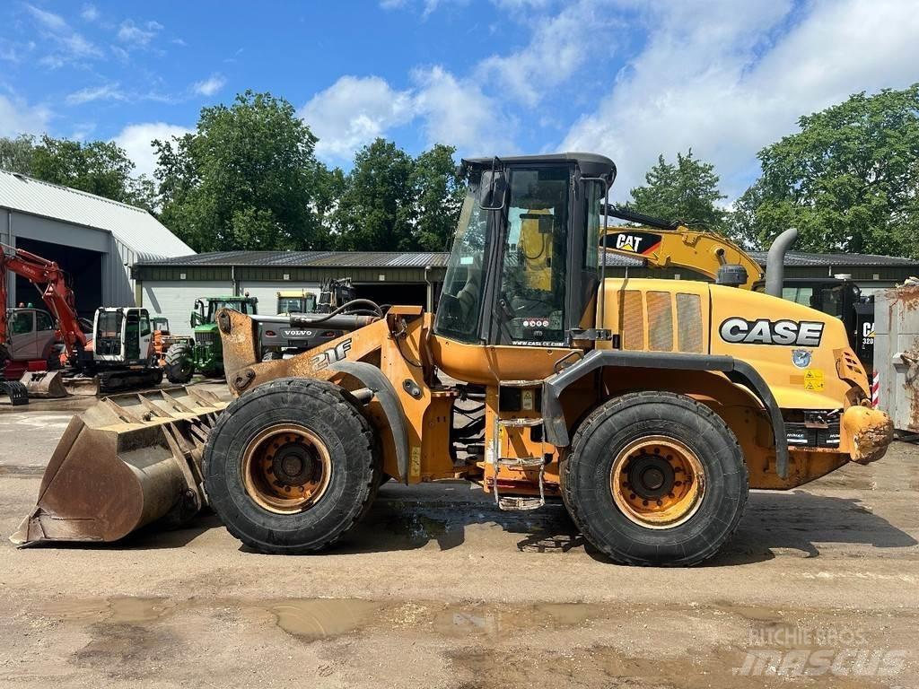 CASE 621 F Фронтальні навантажувачі