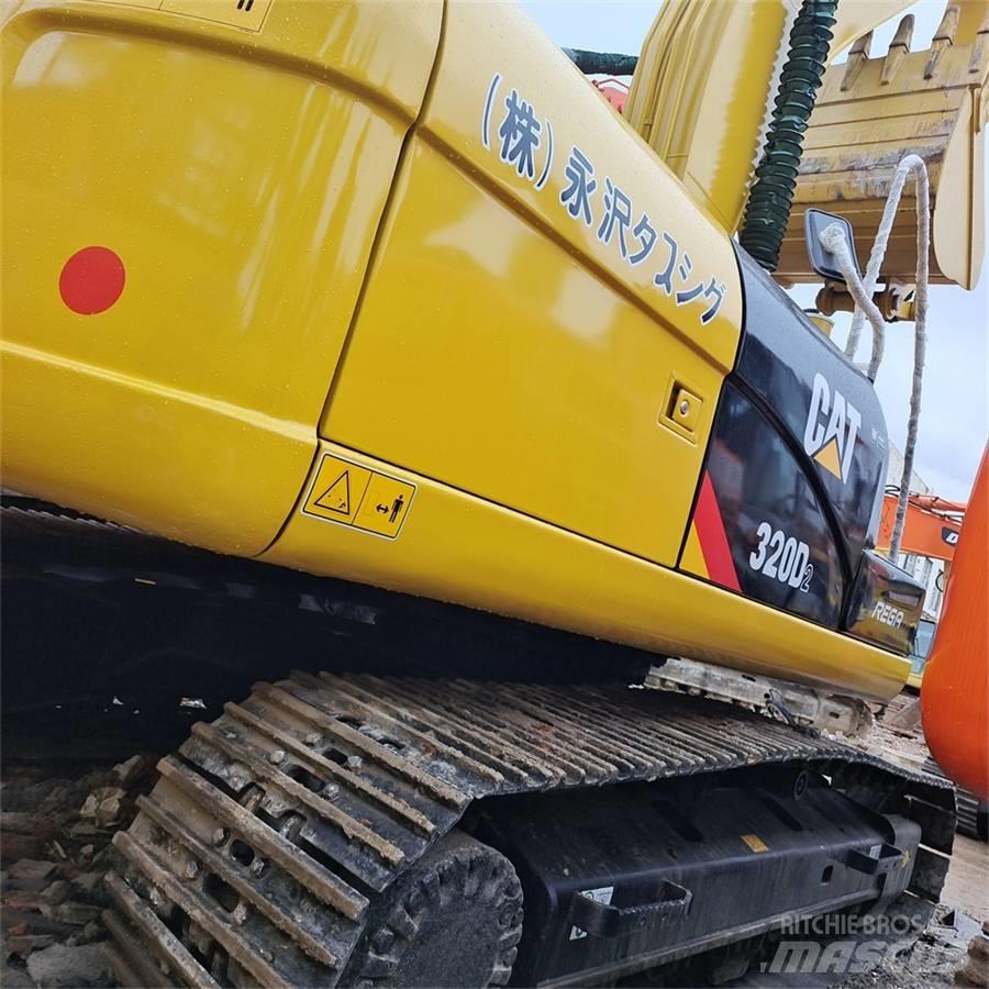 CAT 320 D Гусеничні екскаватори