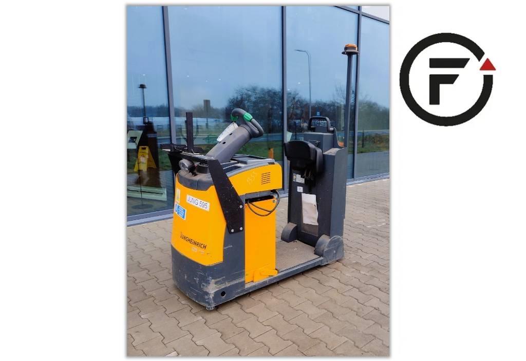 Jungheinrich EZS 130 Тягачі колісні