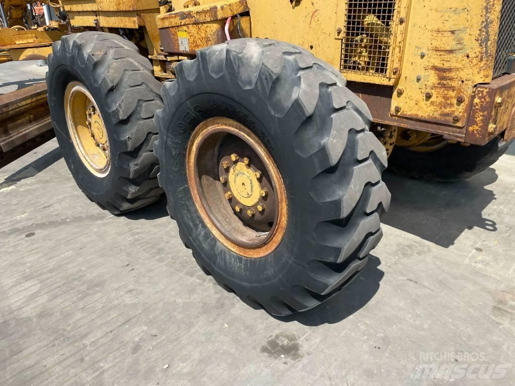CAT 140G Грейдери