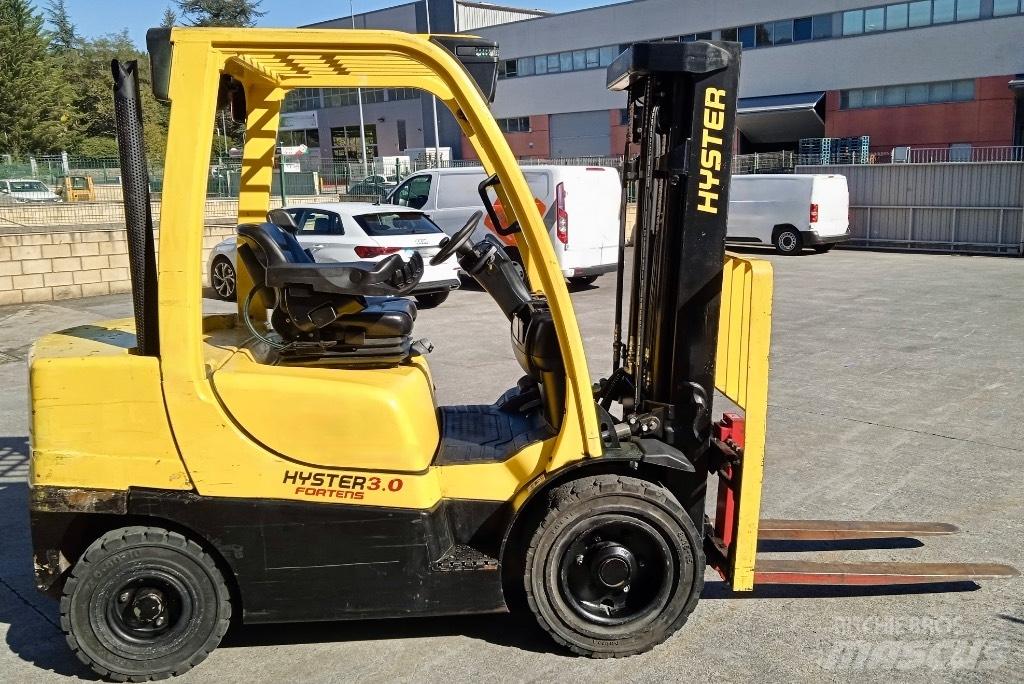 Hyster H 30 FT Дизельні навантажувачі