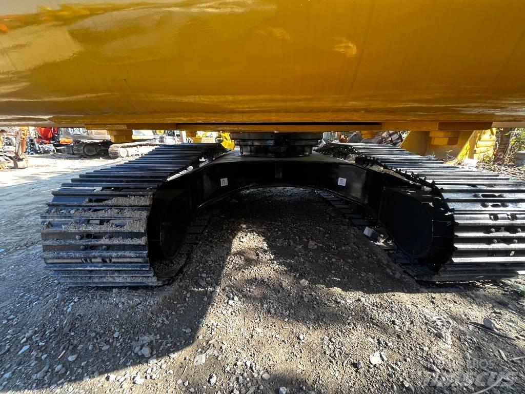 Komatsu PC 220-8 Гусеничні екскаватори
