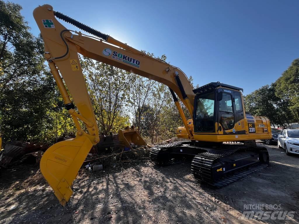 Komatsu PC 220-8 Гусеничні екскаватори