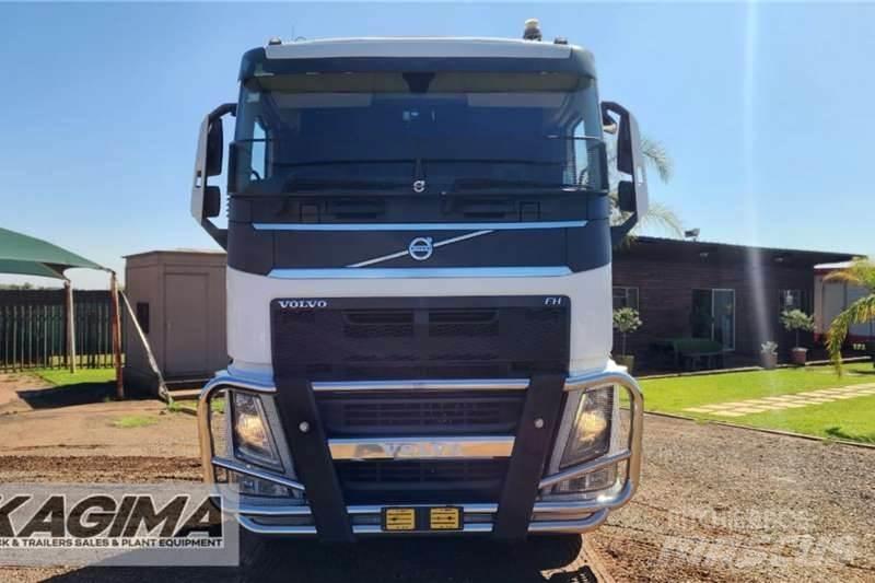 Volvo Fh440 Вантажівки / спеціальні