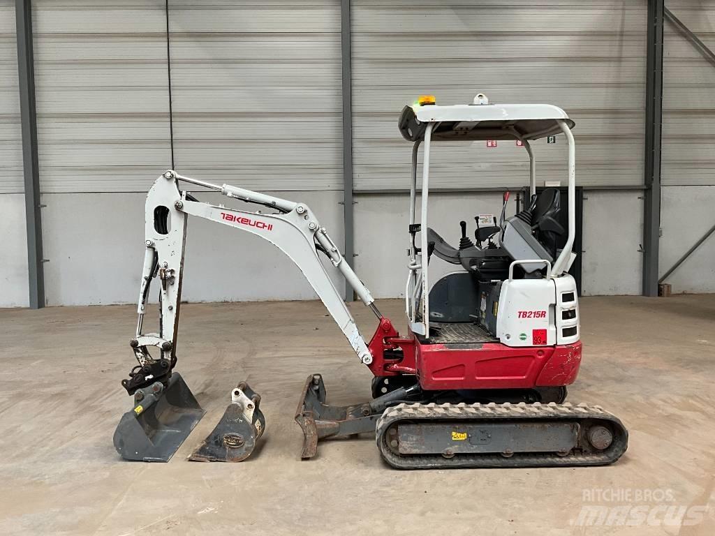 Takeuchi TB 215 R Міні-екскаватори < 7т