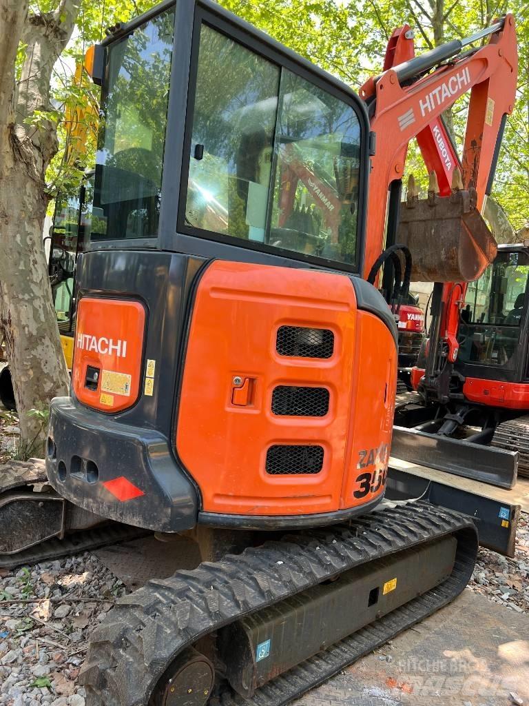 Hitachi ZX 35 U-5 Міні-екскаватори < 7т