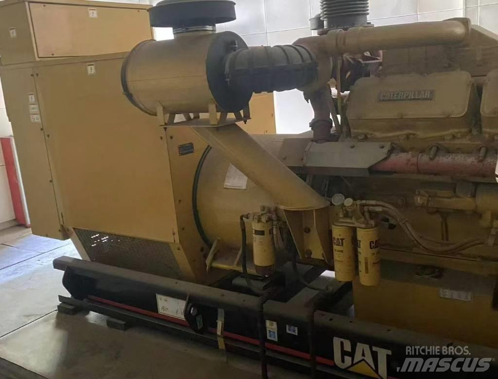 CAT 660kva Дизельні генератори