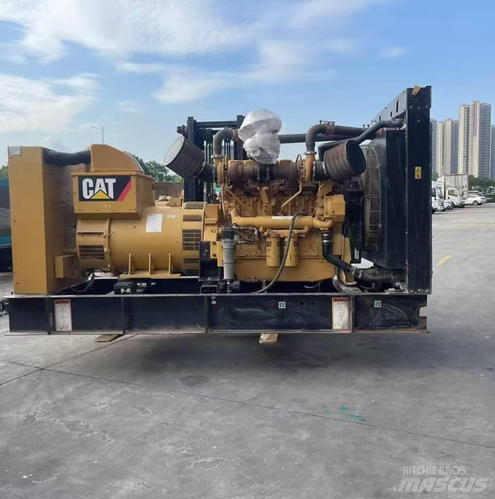 CAT 660kva Дизельні генератори