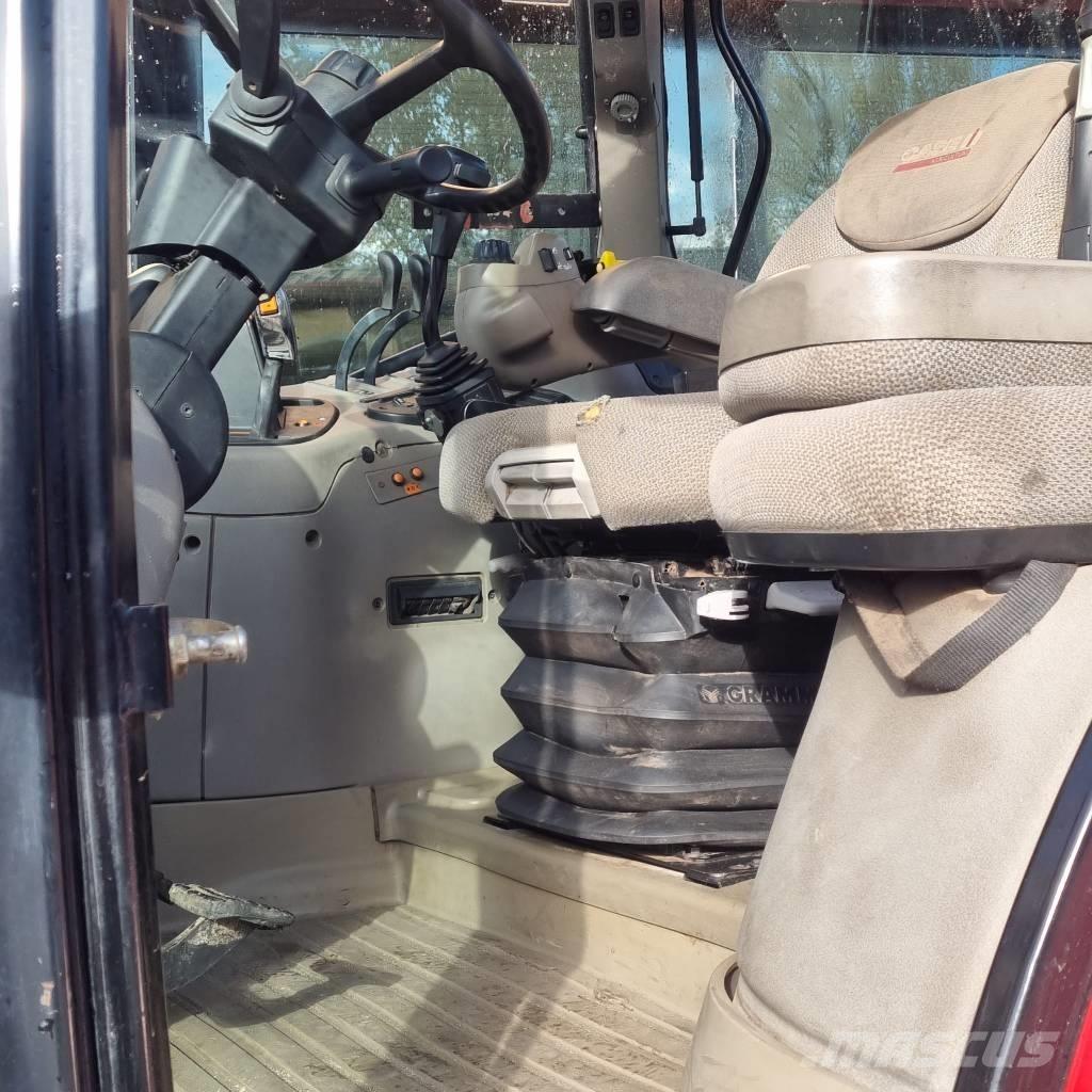 Case IH Maxxum 100 Трактори