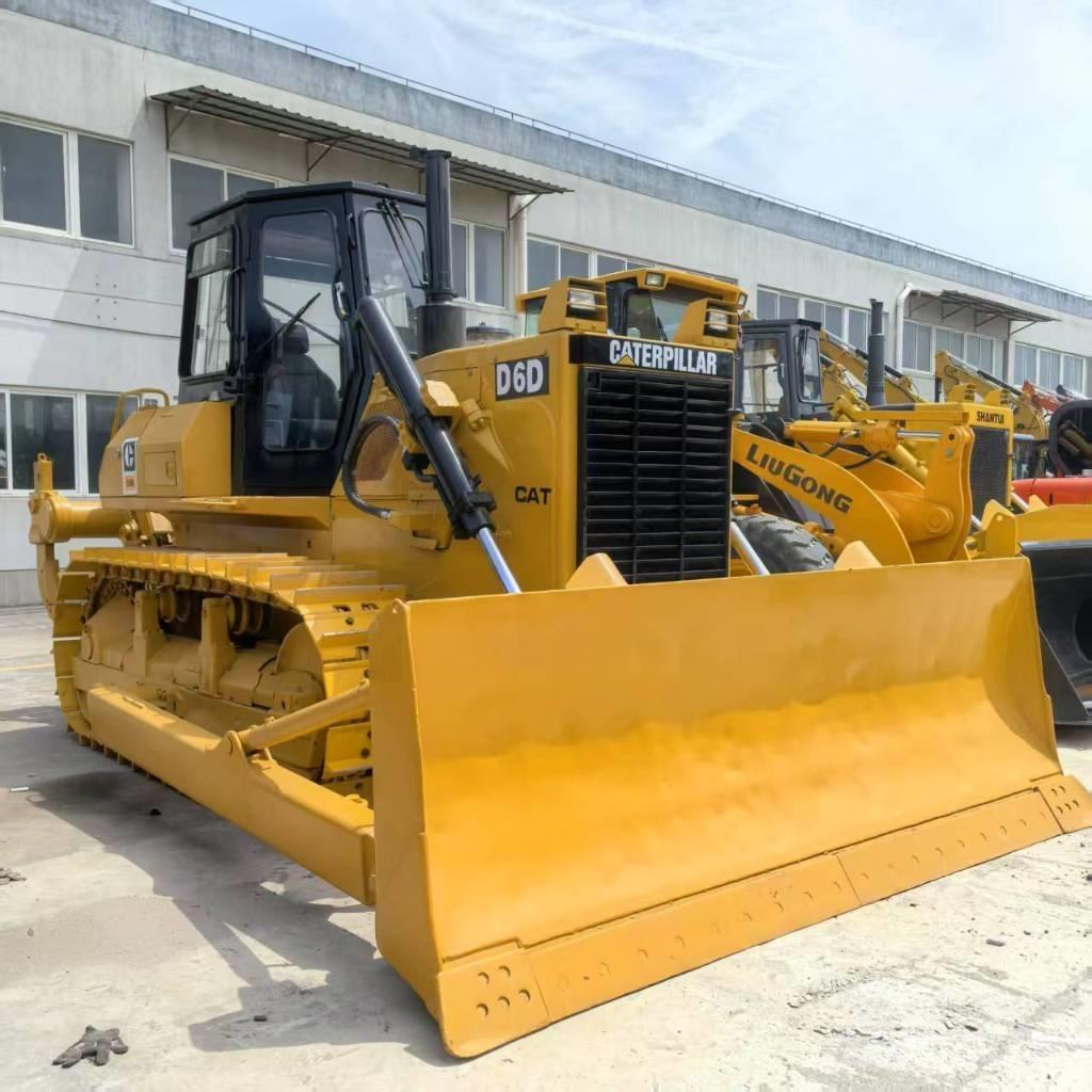CAT D 6 D Гусеничні бульдозери