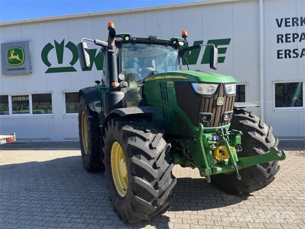 John Deere 6215R Трактори