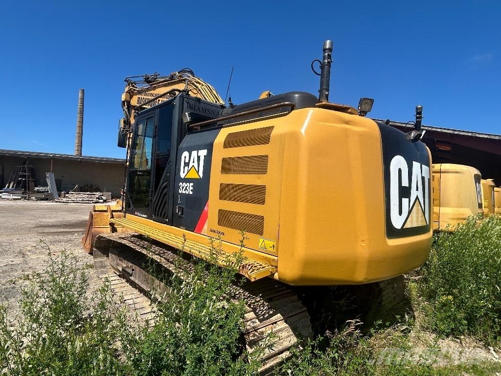 CAT 323 EL Гусеничні екскаватори