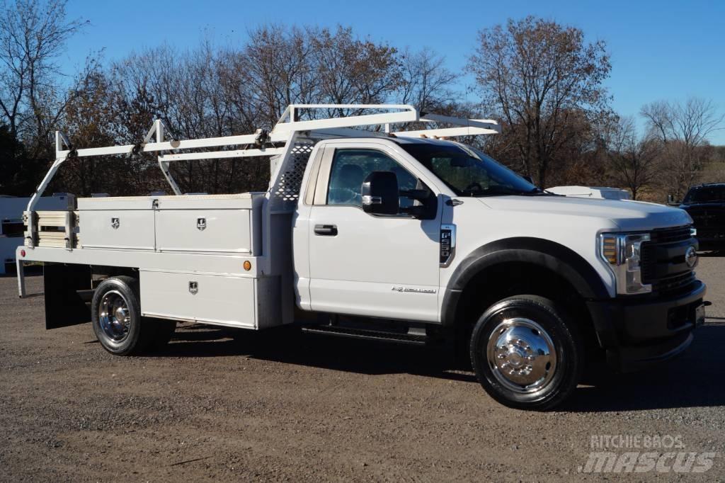 Ford F 550 XL SD Вантажівки-платформи/бокове розвантаження