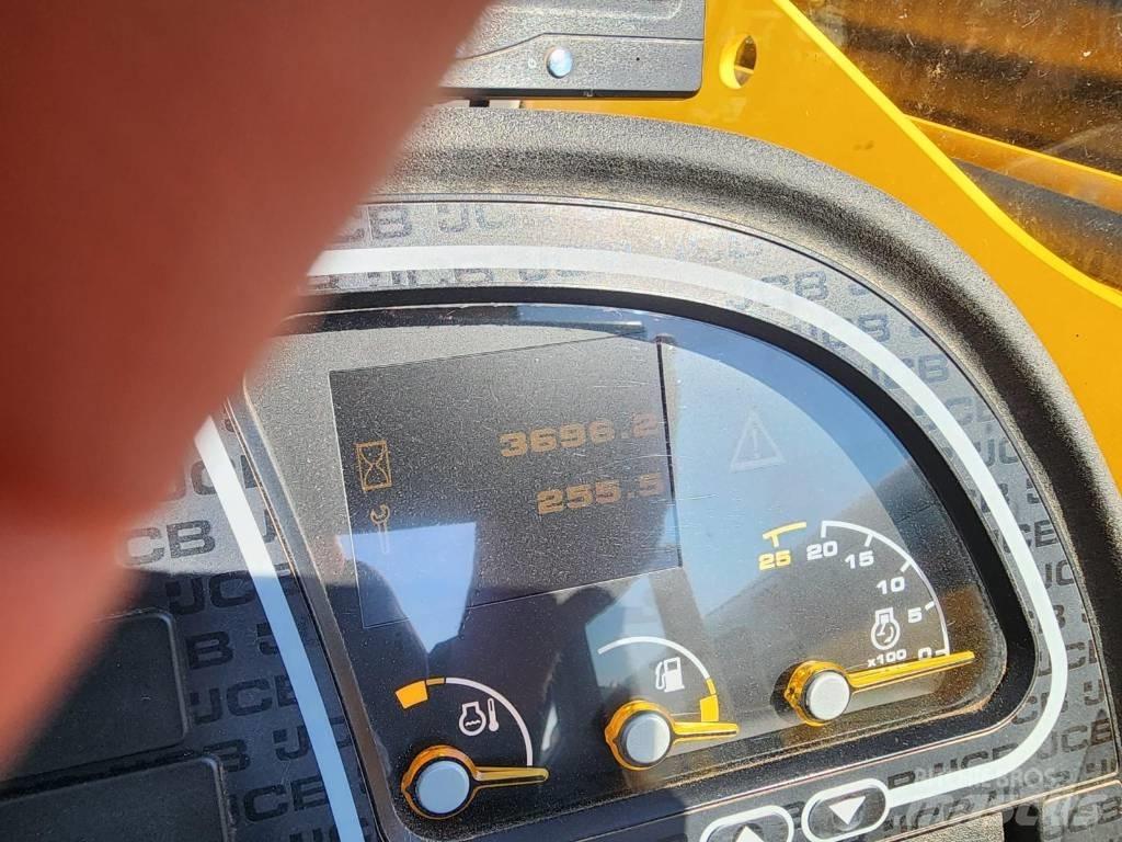 JCB 540-180 Телескопічні навантажувачі