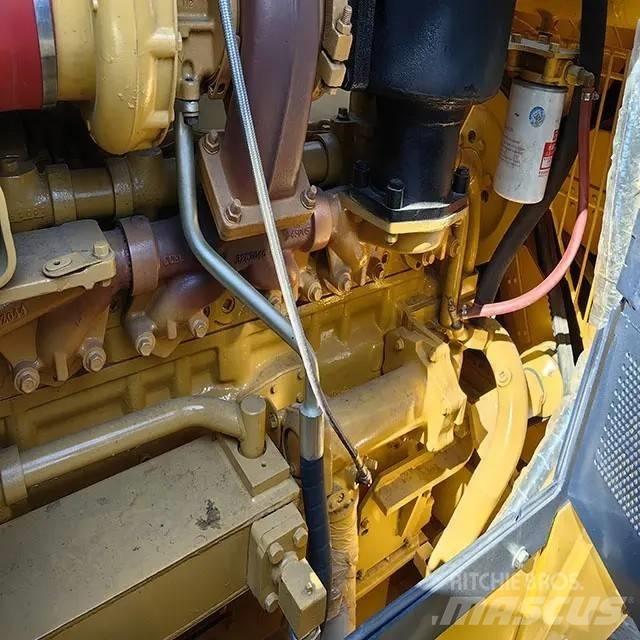 Shantui SD 22 Гусеничні бульдозери