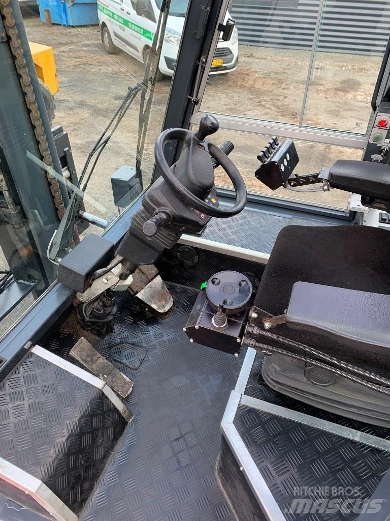 Dantruck 9660 DD Дизельні навантажувачі