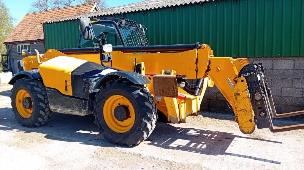 JCB 540-140 Телескопічні навантажувачі