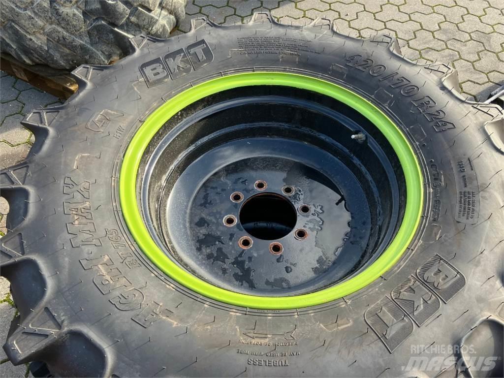 BKT 420/70R24 Колеса