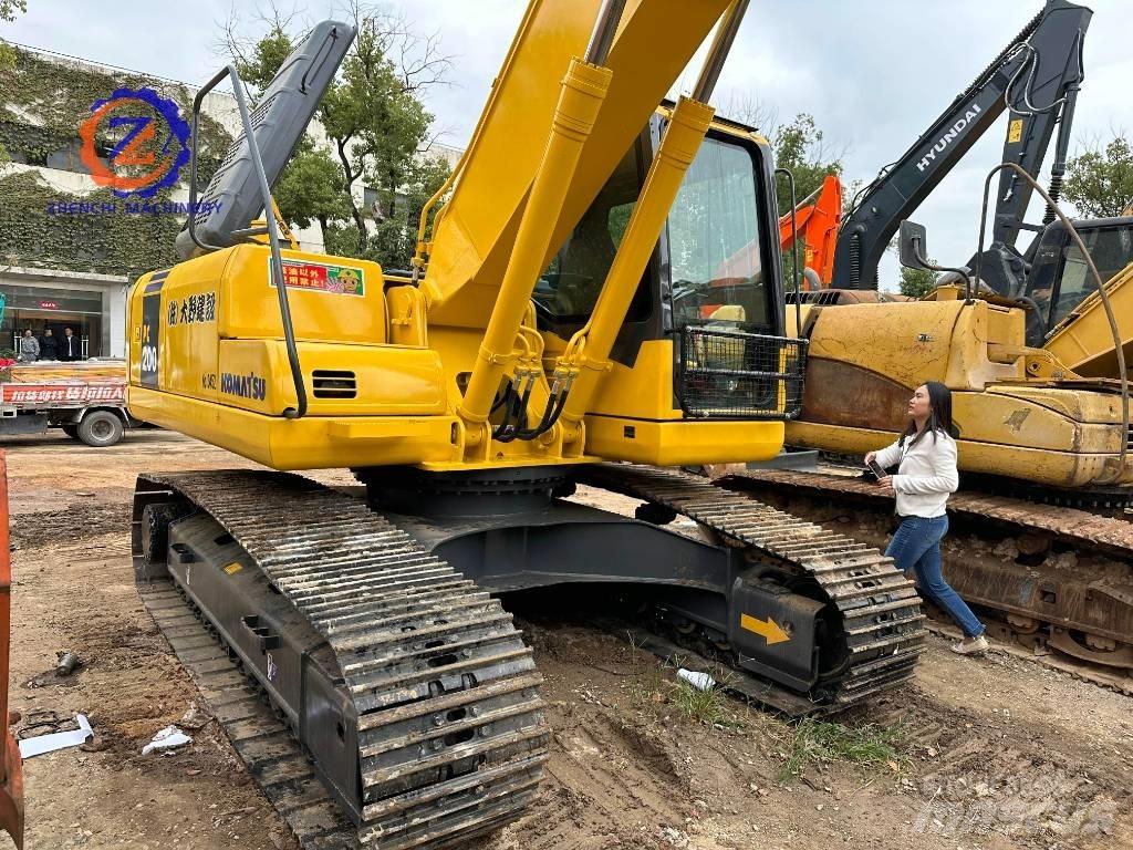 Komatsu PC 200-7 Гусеничні екскаватори
