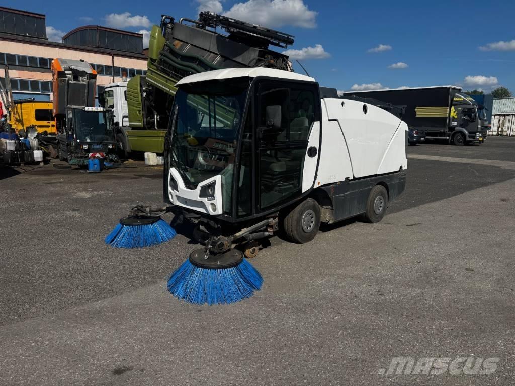Johnston C 201 Підмітальні машини