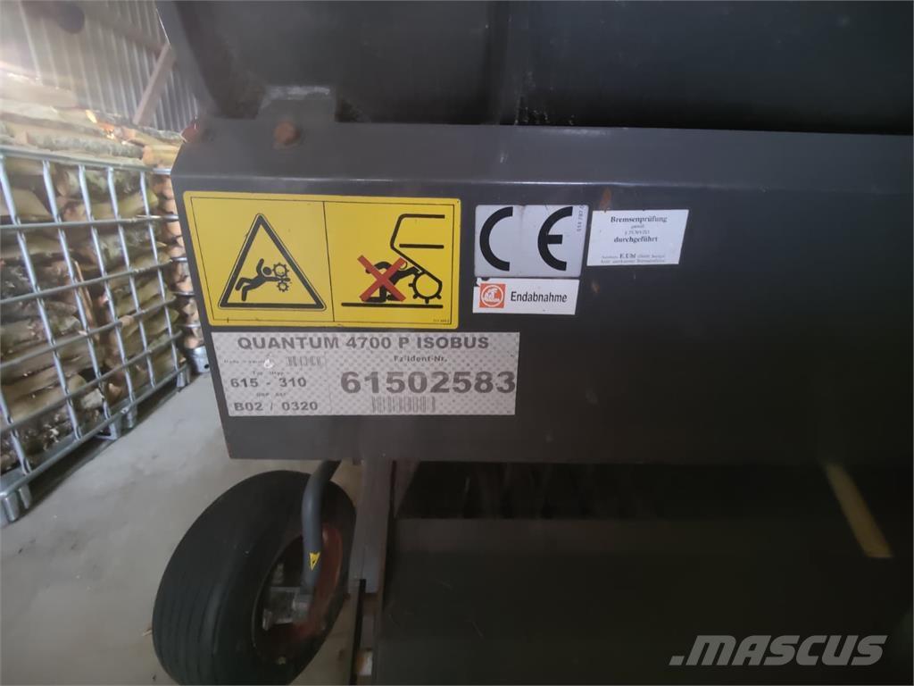 CLAAS Quantum 4700 Причепи із самозавантаженням