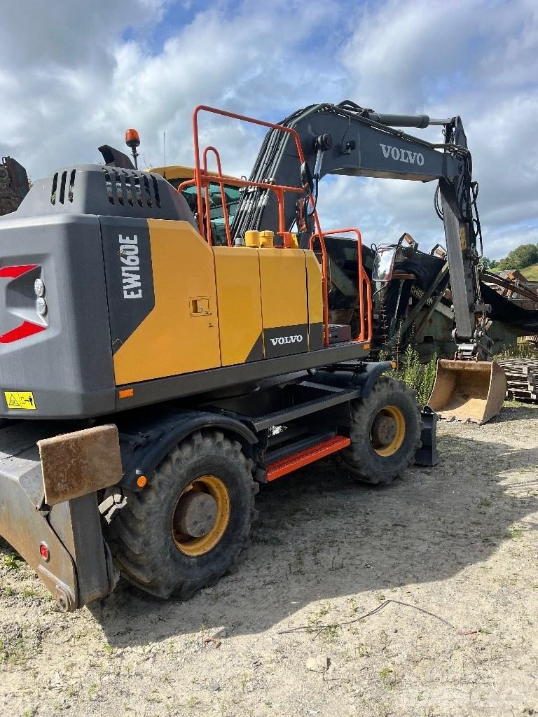Volvo EW 160 E Колісні екскаватори