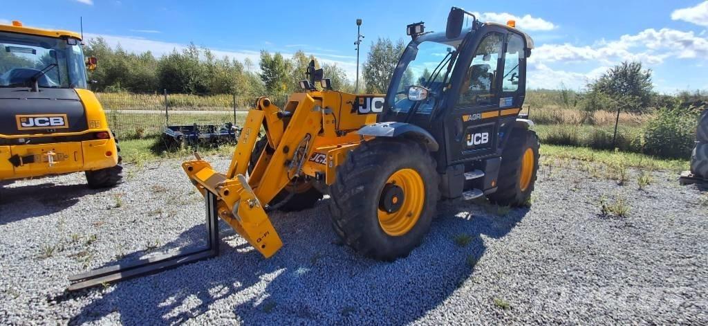 JCB 542-70 Agri Телескопічні навантажувачі