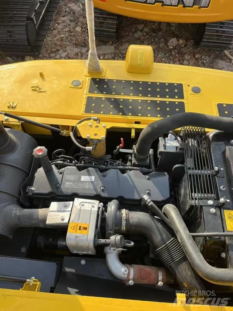 Komatsu 240-8 Гусеничні екскаватори