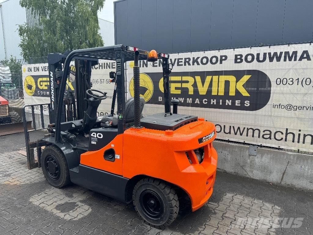 Doosan D 40 SC-7 Дизельні навантажувачі