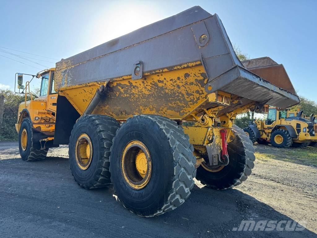 Volvo A 25 D Зчленовані самоскиди